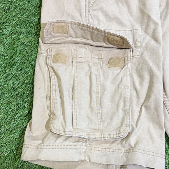U.S. Polo Assn. Men's Tan Cargo Shorts - Picture 4 of 7